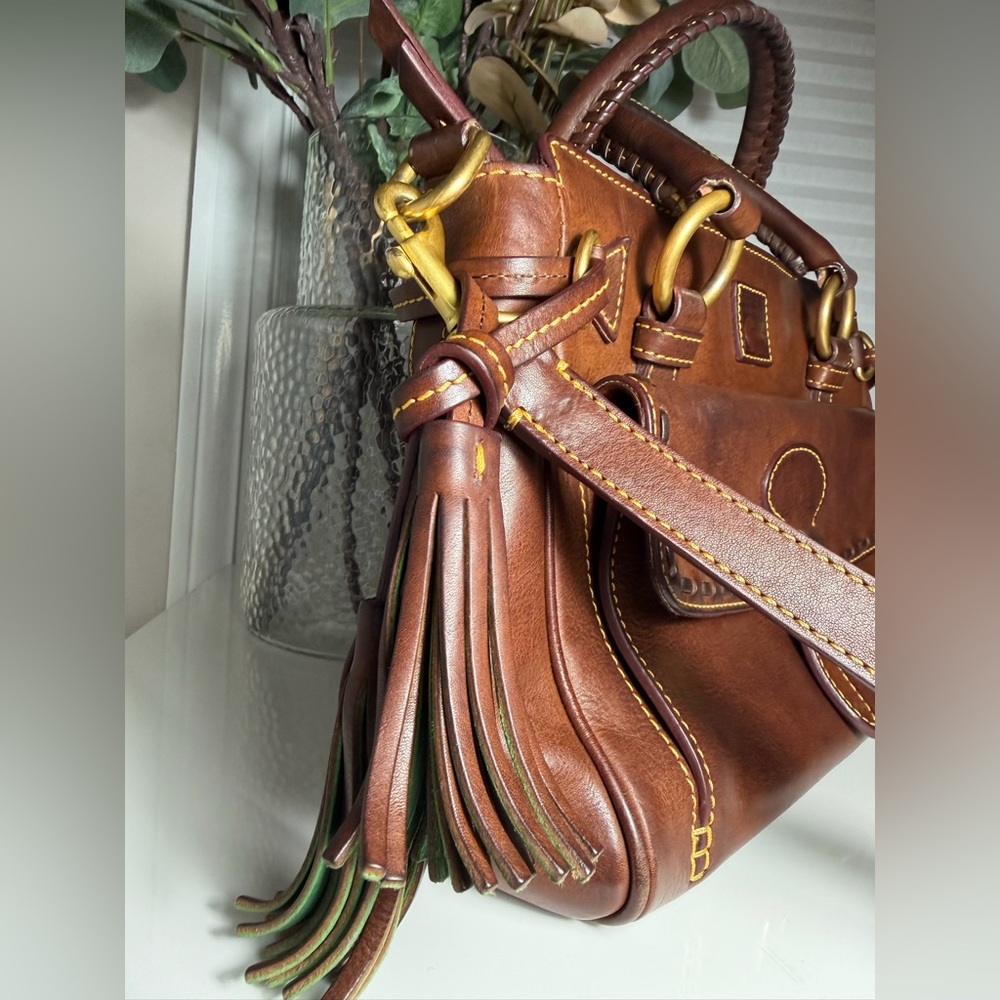 Vintage Dooney And Bourke Florentine Satchel With Bonus D&B Wristlet/Pouch✨ - Picture 3 of 16